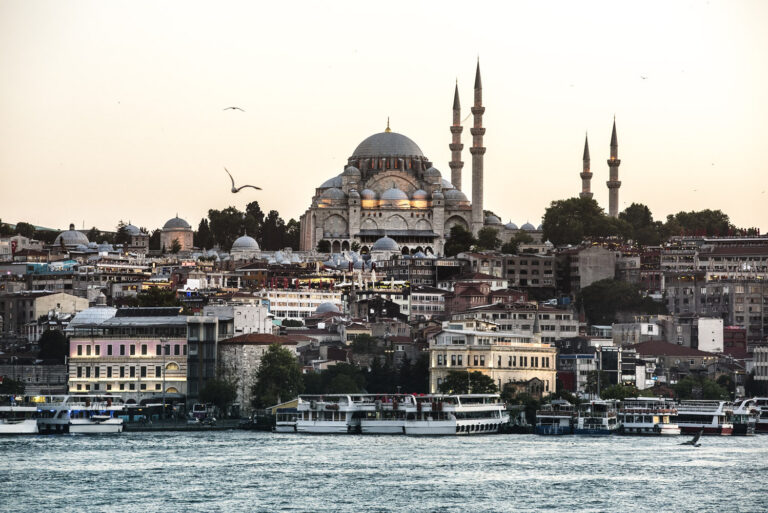 A First-Timer’s Guide to Istanbul: Essential Tips for Travelers