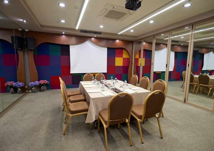 Basilica Meeting Room