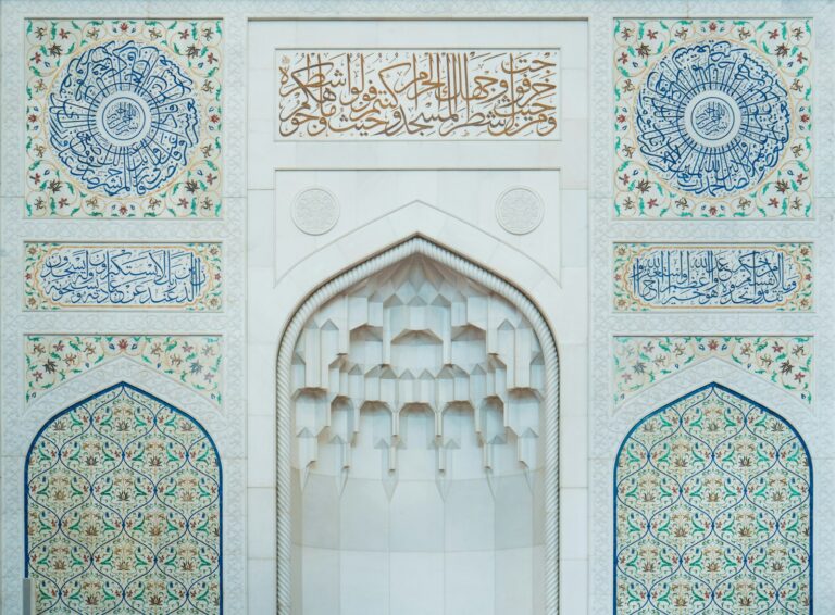 What Secrets Lie Behind the Grand Gates of Ottoman Harem?