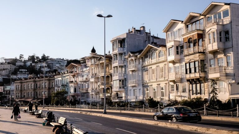 Which Hidden Architectural Gems Await in Sultanahmet’s Streets?